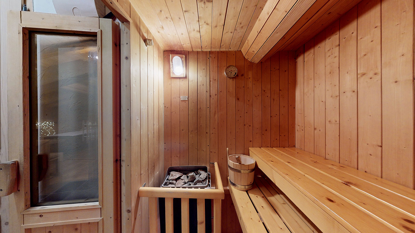 Finnish sauna at Chalet La Marsa, for relaxation and recovery after skiing